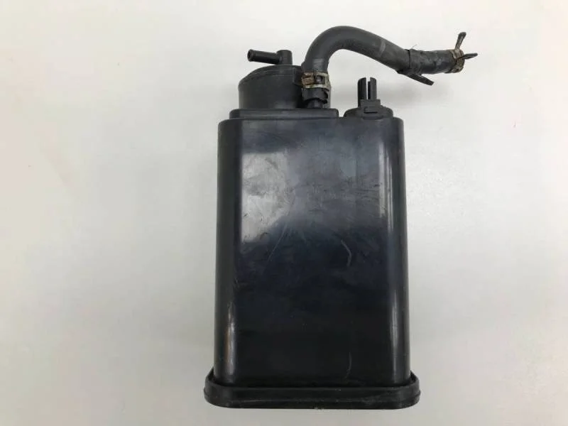 Абсорбер (фильтр угольный) Toyota Corolla E120 2001-2007