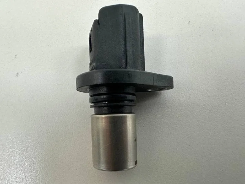 Датчик положения распредвала Toyota Corolla E120 2001-2007