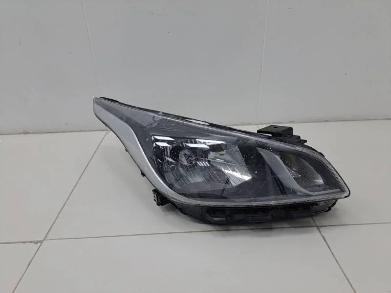 Фара правая Kia Rio 4 (FB) 2017>