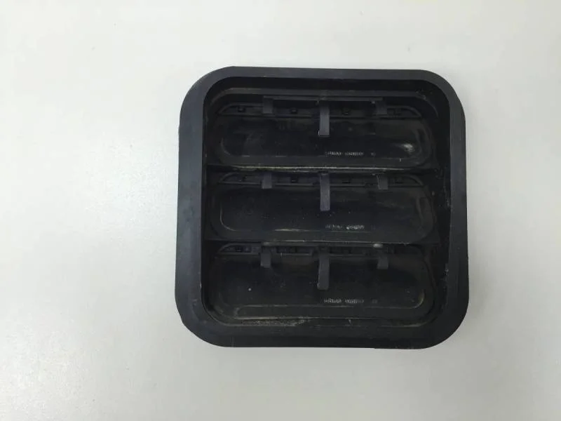 Решетка вентиляционная SsangYong Actyon Sport 2006-2012