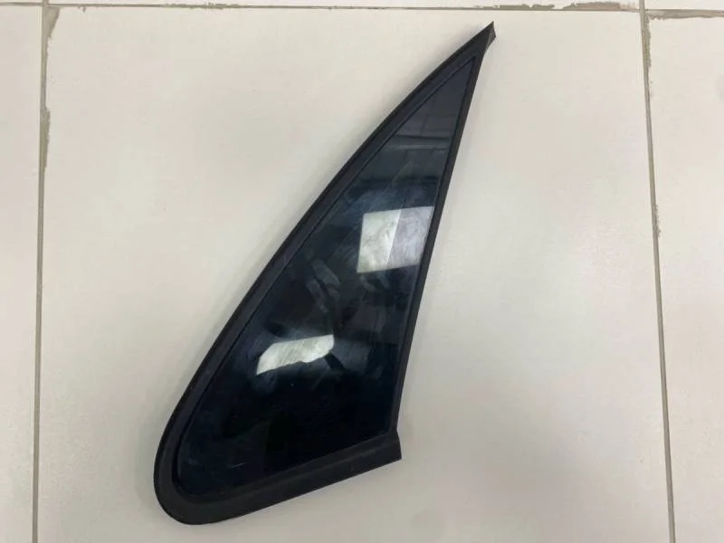 Стекло кузовное глухое правое Chevrolet Lacetti (J200) 2003-2013