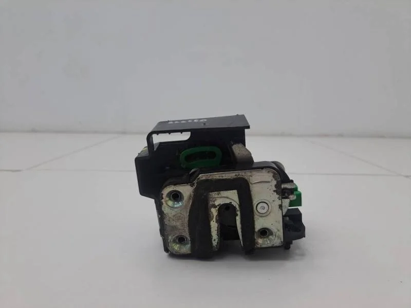 Замок двери задней правой Kia Rio 3 (UB) 2011-2017