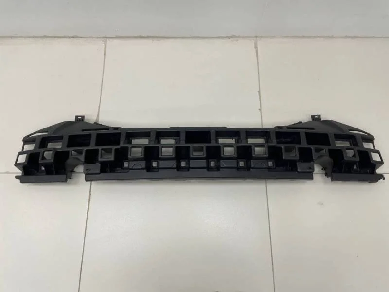 Наполнитель переднего бампера Hyundai Solaris 2010-2017