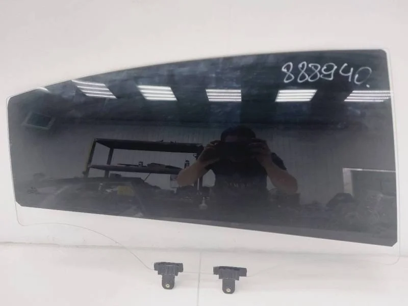 Стекло двери задней правой Kia Rio 4 (FB) 2017>