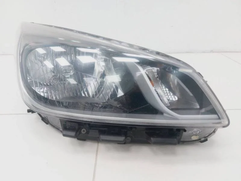 Фара правая Kia Rio 4 (FB) 2017>