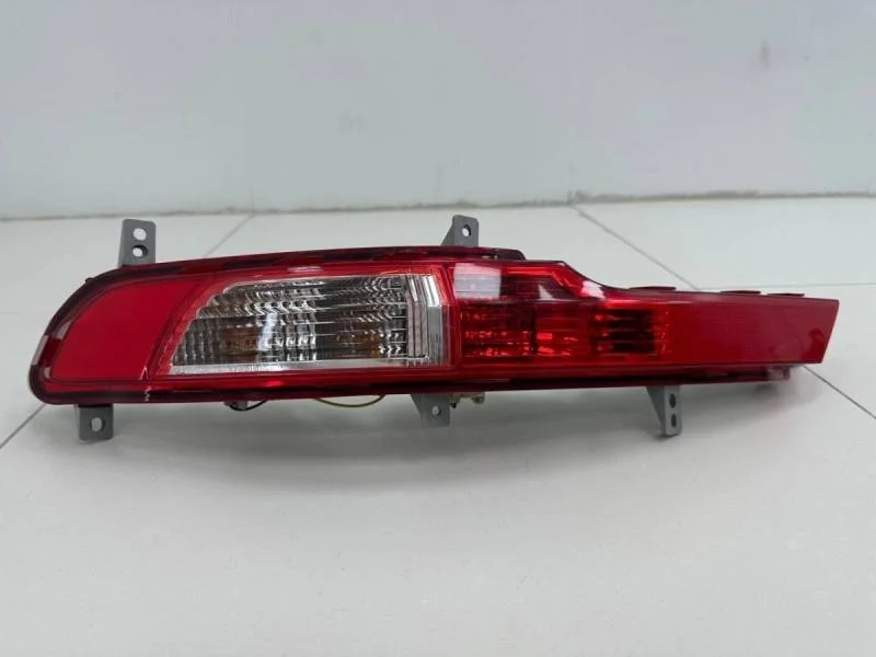 Фонарь задний в бампер левый Kia Sportage 3 (SL) 2010-2015