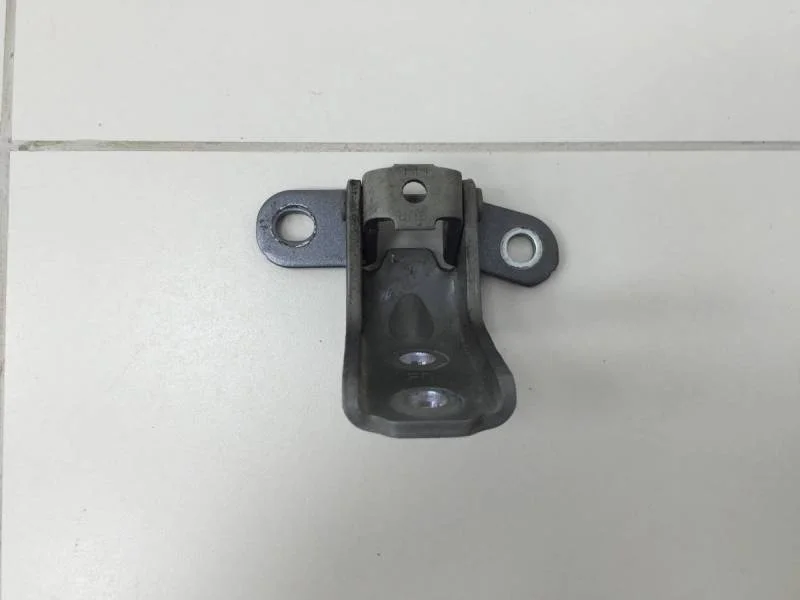 Петля двери передней правой верхняя Kia Rio 4 (FB) 2017>