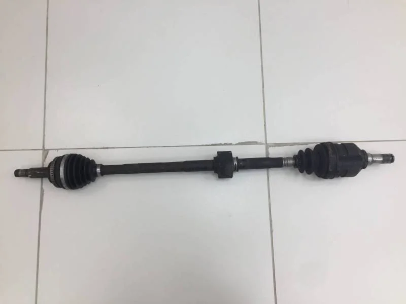Полуось передняя правая Toyota Corolla E120 2001-2007