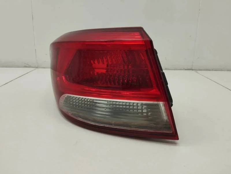 Фонарь задний наружный левый Kia Rio 4 (FB) 2017>