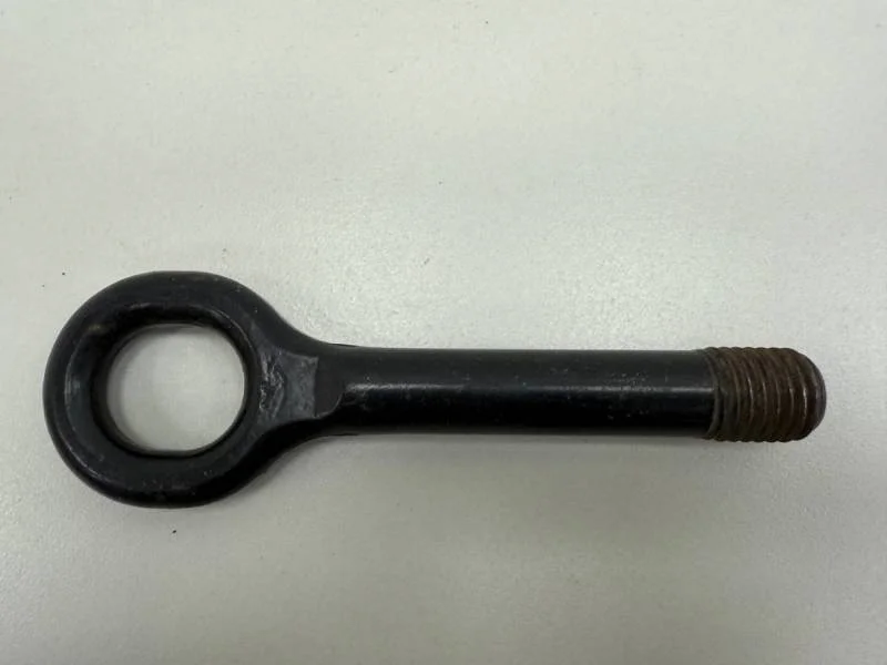 Крюк буксировочный Lada Largus 2012>