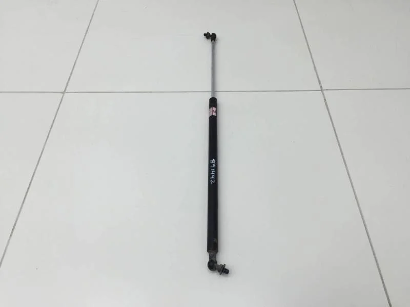 Амортизатор капота Toyota Land Cruiser (J200) 2007-2015