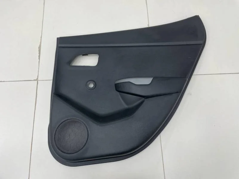 Обшивка двери задней правой Kia Rio 3 (UB) 2011-2017