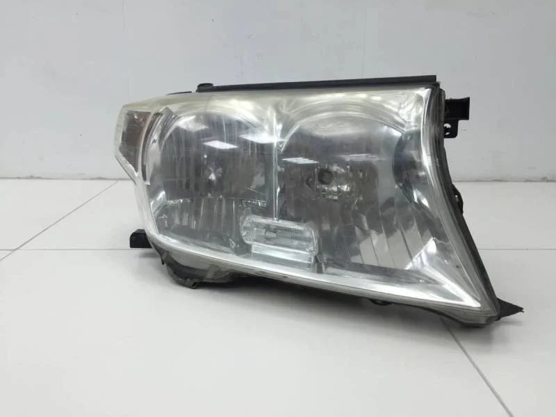 Фара правая Toyota Land Cruiser (J200) 2007-2015
