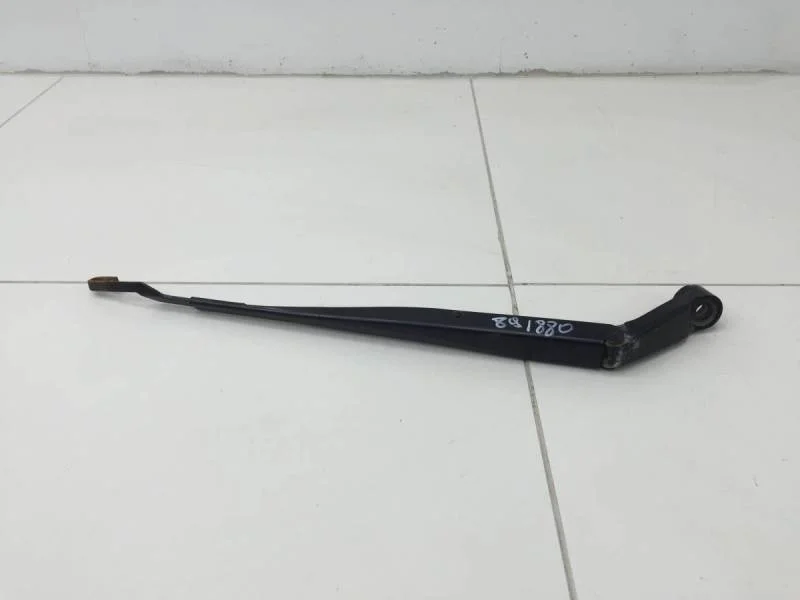 Поводок стеклоочистителя передний правый Toyota Land Cruiser (J200) 2007-2015