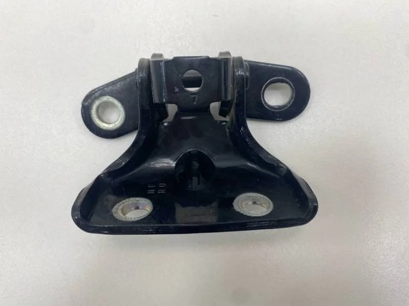 Петля двери задней левой верхняя Hyundai ix35 (LM) 2010-2015