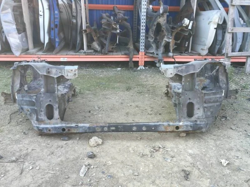 Панель передняя Toyota Land Cruiser (J200) 2007-2015