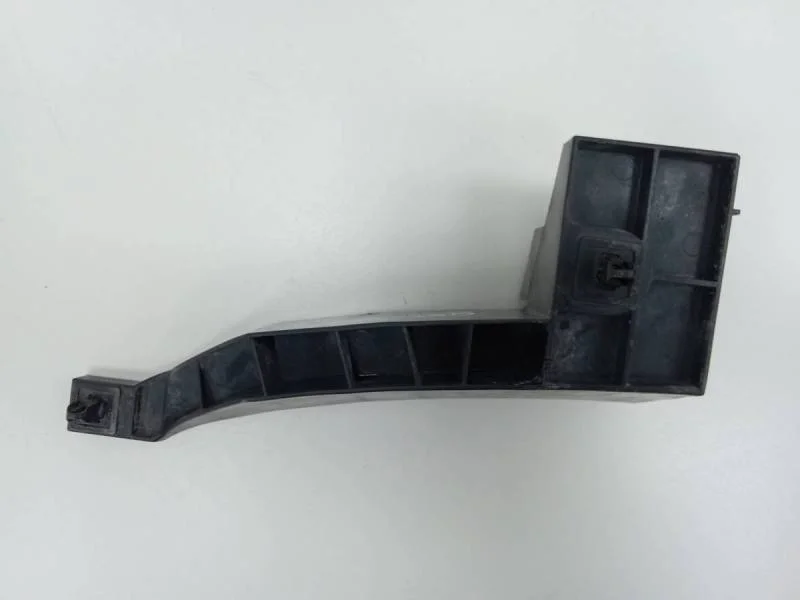 Кронштейн заднего бампера Suzuki Grand Vitara 2005-2015