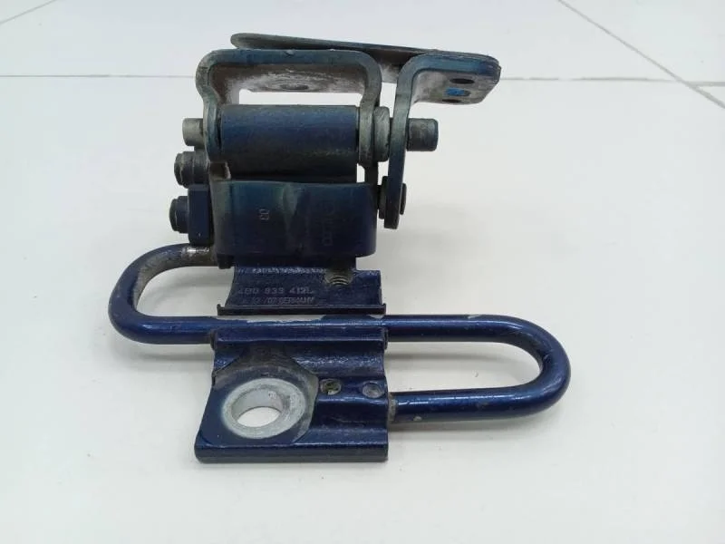 Петля двери задней правой нижняя Skoda Octavia (A4 1U-) 2000-2011