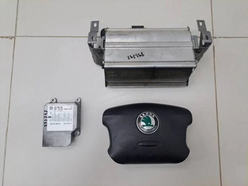 Подушка безопасности (комплект) Skoda Octavia (A4 1U-) 2000-2011