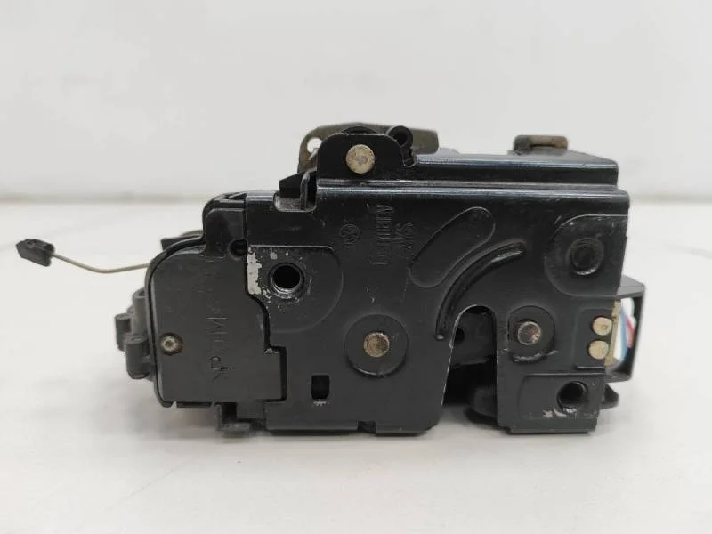 Замок двери задней правой Skoda Octavia (A4 1U-) 2000-2011