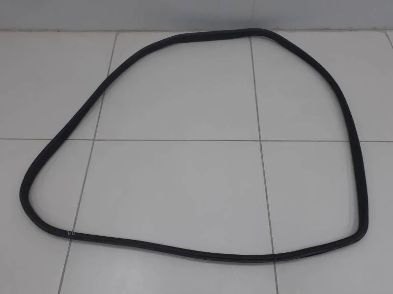 Уплотнитель проема двери передней левой Skoda Octavia (A4 1U-) 2000-2011