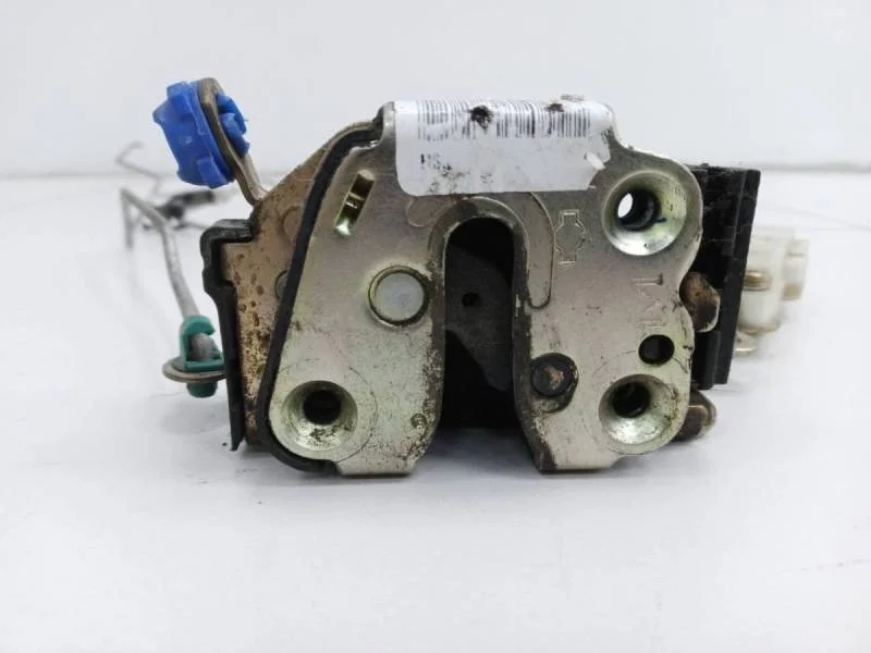 Замок двери передней правой Nissan Almera (N16) 2000-2006