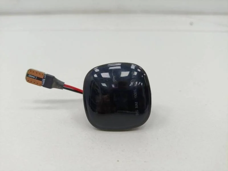 Повторитель на крыло Skoda Octavia (A4 1U-) 2000-2011