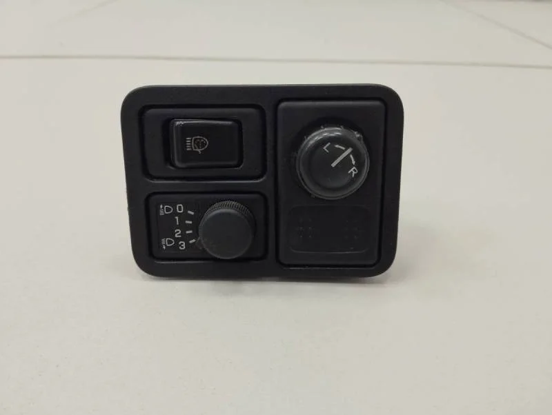 Блок кнопок Nissan Almera (N16) 2000-2006