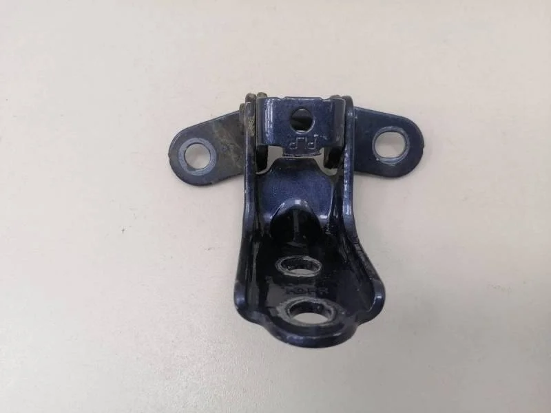 Петля двери передней левой верхняя Kia Ceed (ED) 2007-2012