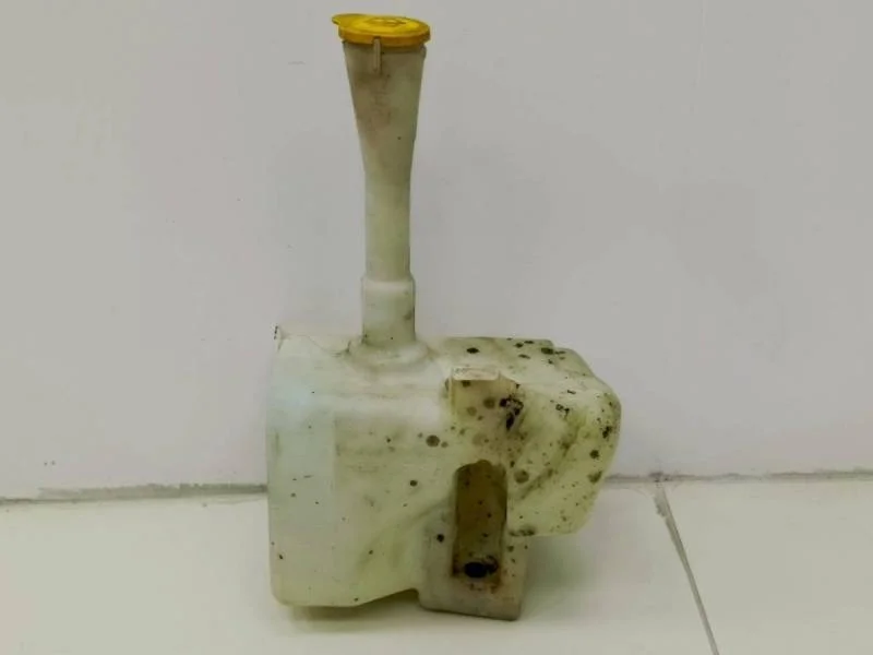 Бачок омывателя лобового стекла Nissan Almera (N16) 2000-2006