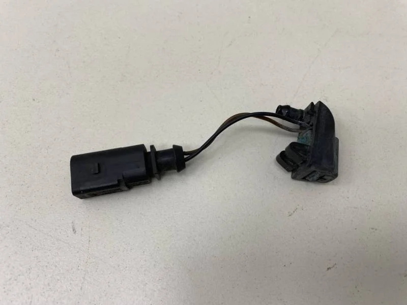 Форсунка омывателя лобового стекла Skoda Octavia (A5 1Z-) 2004-2013