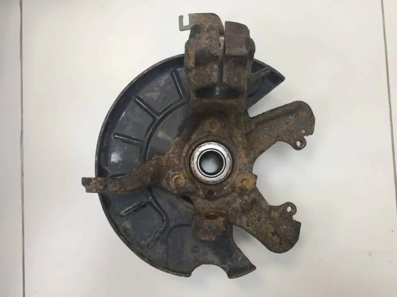 Кулак поворотный передний левый Skoda Octavia (A5 1Z-) 2004-2013