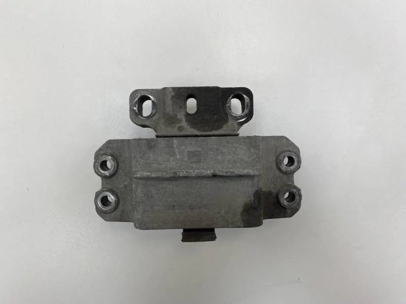 Опора КПП левая Skoda Octavia (A5 1Z-) 2004-2013