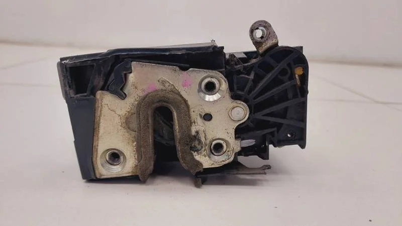 Замок двери задней правой Renault Logan (2) 2014>