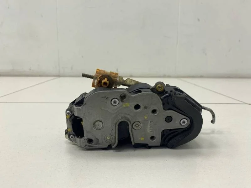 Замок двери передней левой Chevrolet Cruze (J300) 2009-2016