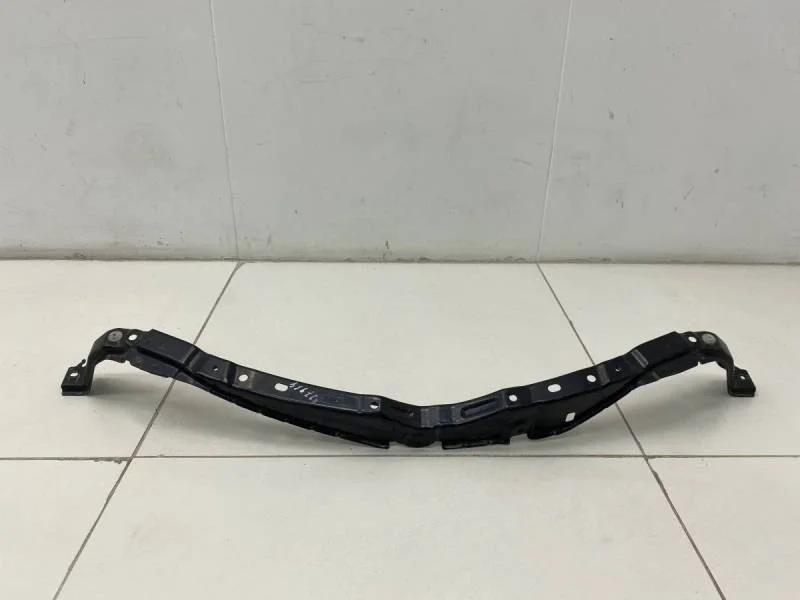 Усилитель переднего бампера Toyota Rav 4 (A40) 2013>