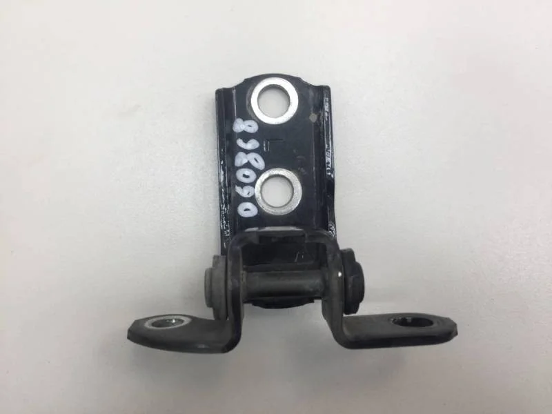 Петля двери задней левой нижняя Toyota Rav 4 (A40) 2013>