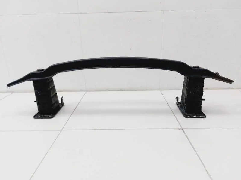 Усилитель переднего бампера BMW X5 E70 2007-2013