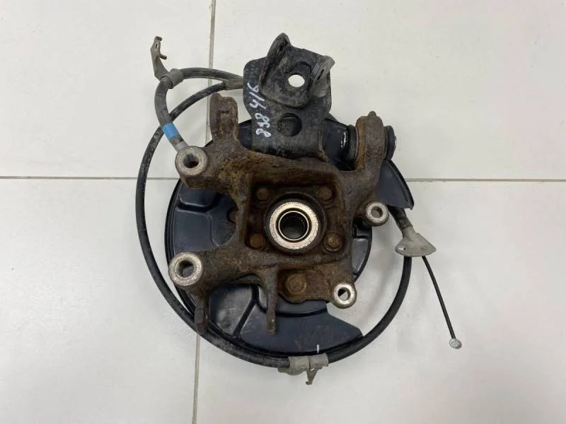 Кулак поворотный задний левый Toyota Rav 4 (A40) 2013>