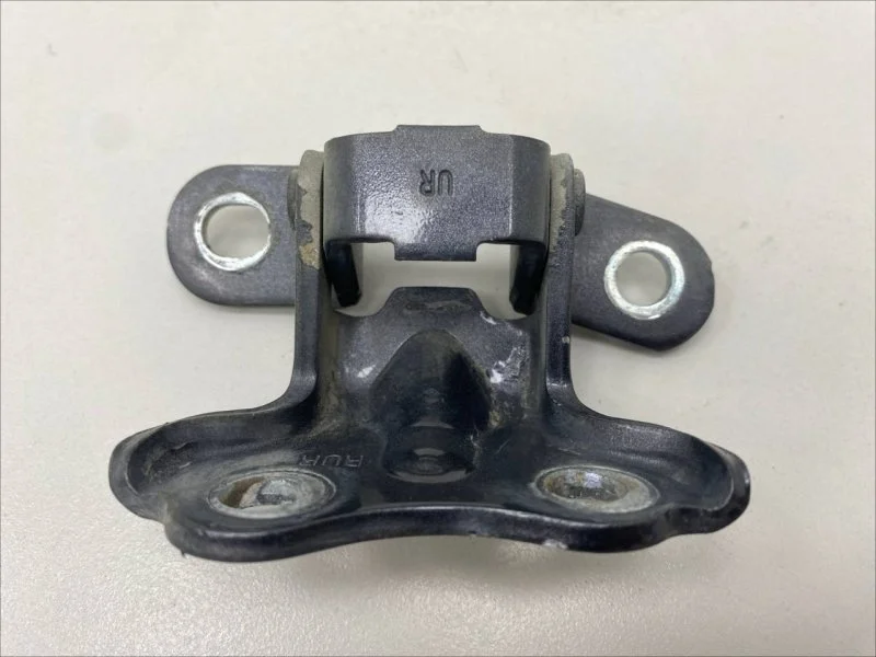 Петля двери задней правой верхняя Kia Rio 3 (UB) 2011-2017