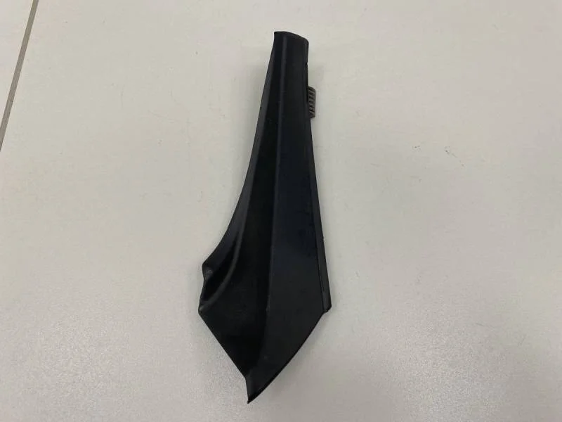 Накладка лобового стекла Toyota Rav 4 (A40) 2013>