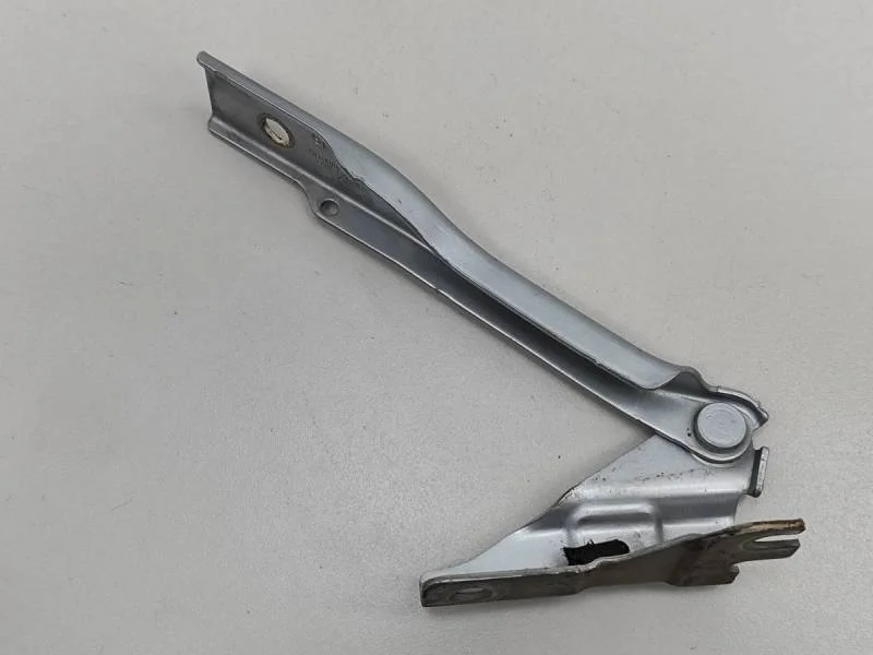 Петля капота правая Volkswagen Polo (Sed RUS) 2011>