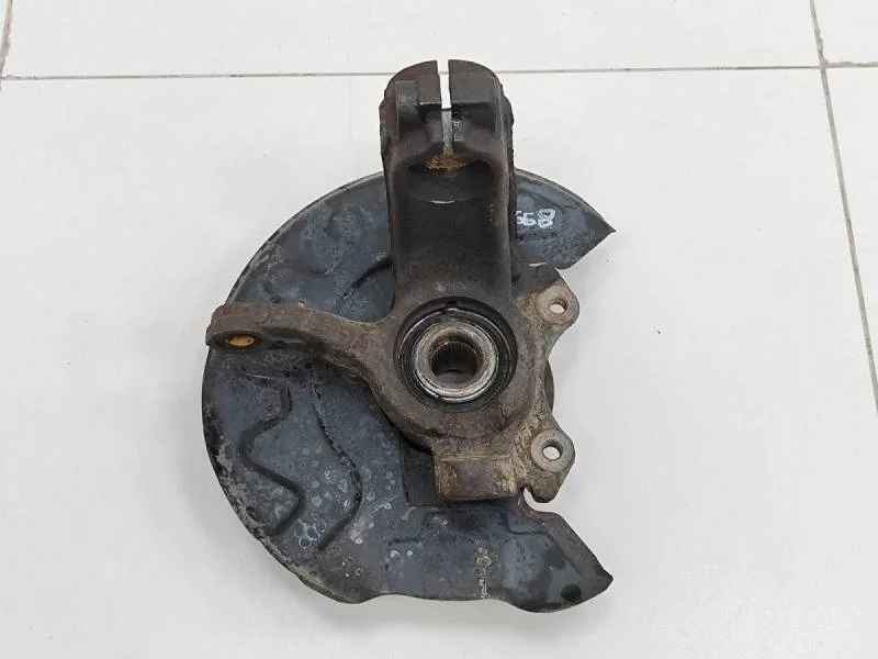 Кулак поворотный передний левый Volkswagen Polo (Sed RUS) 2011>