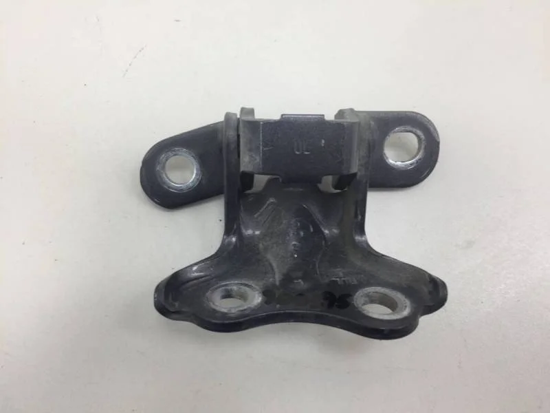 Петля двери задней левой верхняя Hyundai Solaris 2010-2017