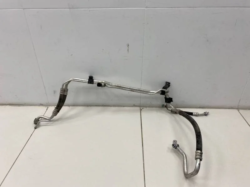 Трубка кондиционера Hyundai Solaris 2010-2017