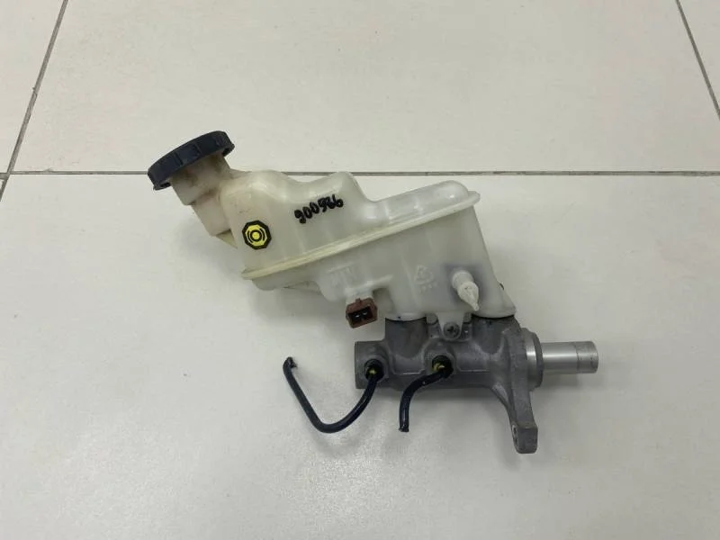 Цилиндр тормозной главный Hyundai Solaris 2010-2017