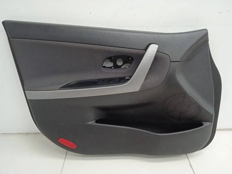 Обшивка двери передней левой Kia Ceed (JD) 2012-2018