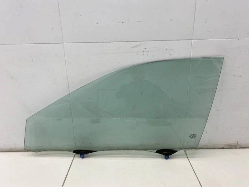 Стекло двери передней левой Toyota Camry (V50) 2011-2017