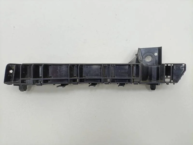 Кронштейн переднего бампера левый Subaru Forester (S12) 2008-2012