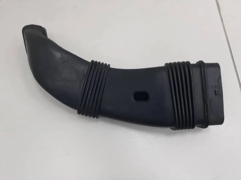 Патрубок воздушного фильтра Ford Mondeo 4 2007-2015